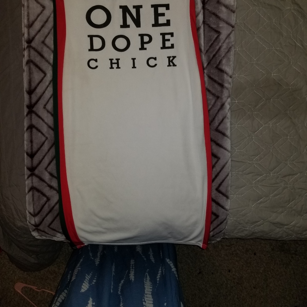 Dress - Picture 5 of 6
